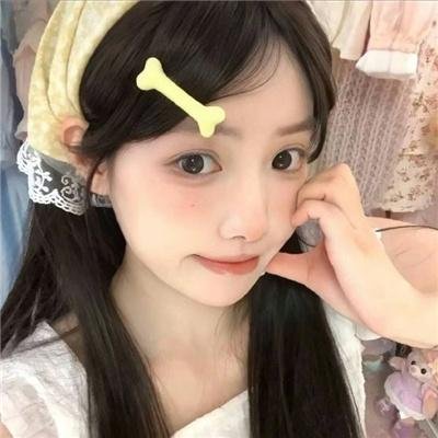 雏燕鸣春封面